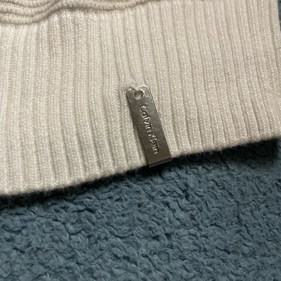 Calvin Klein sweater - Picture 3 of 4